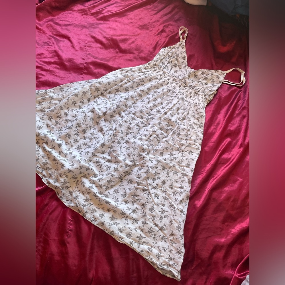 Flowy white floral sundress